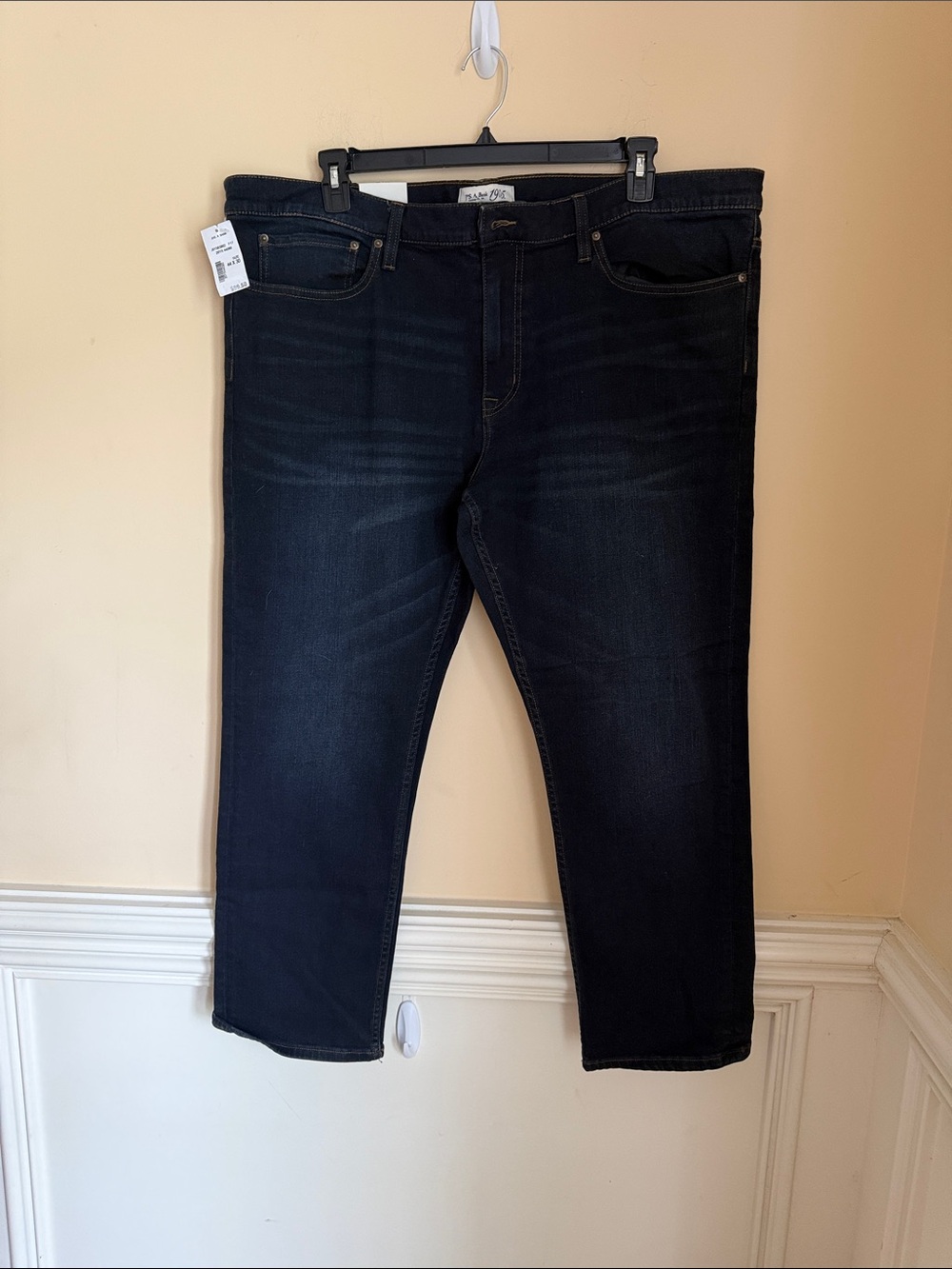 NWT Jos. A. Bank 1905 Dark Blue Straight Jeans Size 44 x 30